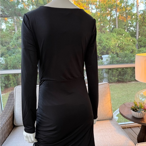 Lulu’s Black Draped Long Sleeve Dress- NWT Size L - Picture 5 of 6